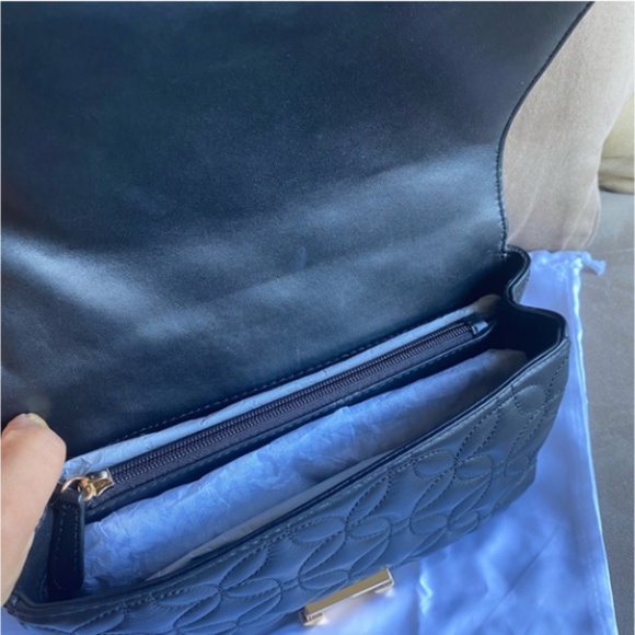 Michael Kors Large Sloan Quilted Leather Chain Shoulder Bag – Black - Picture 7 of 9